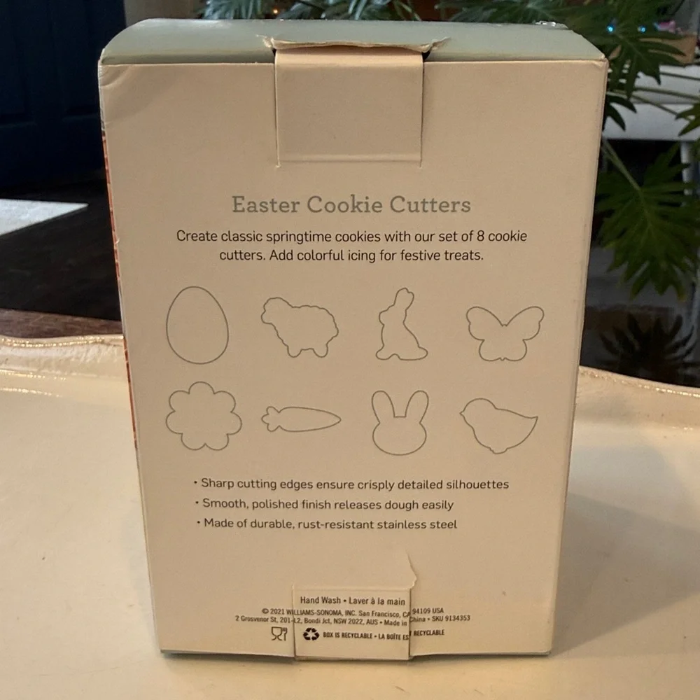 Williams Sonoma Easter Cookie Cutters Box of 8 - Stainless Steel